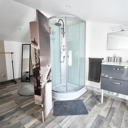 Republique Le Nid Douillet *