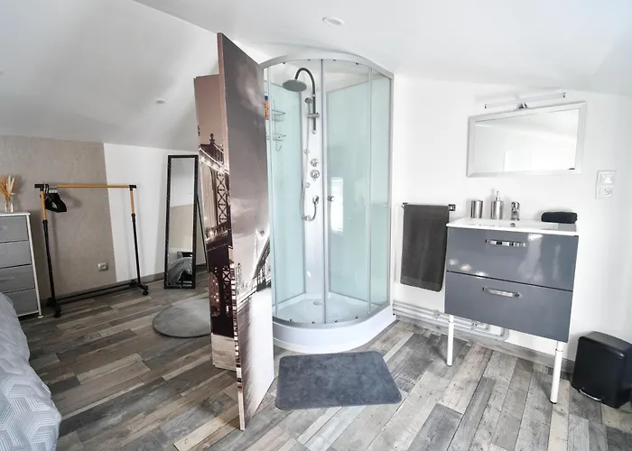 Republique Le Nid Douillet *